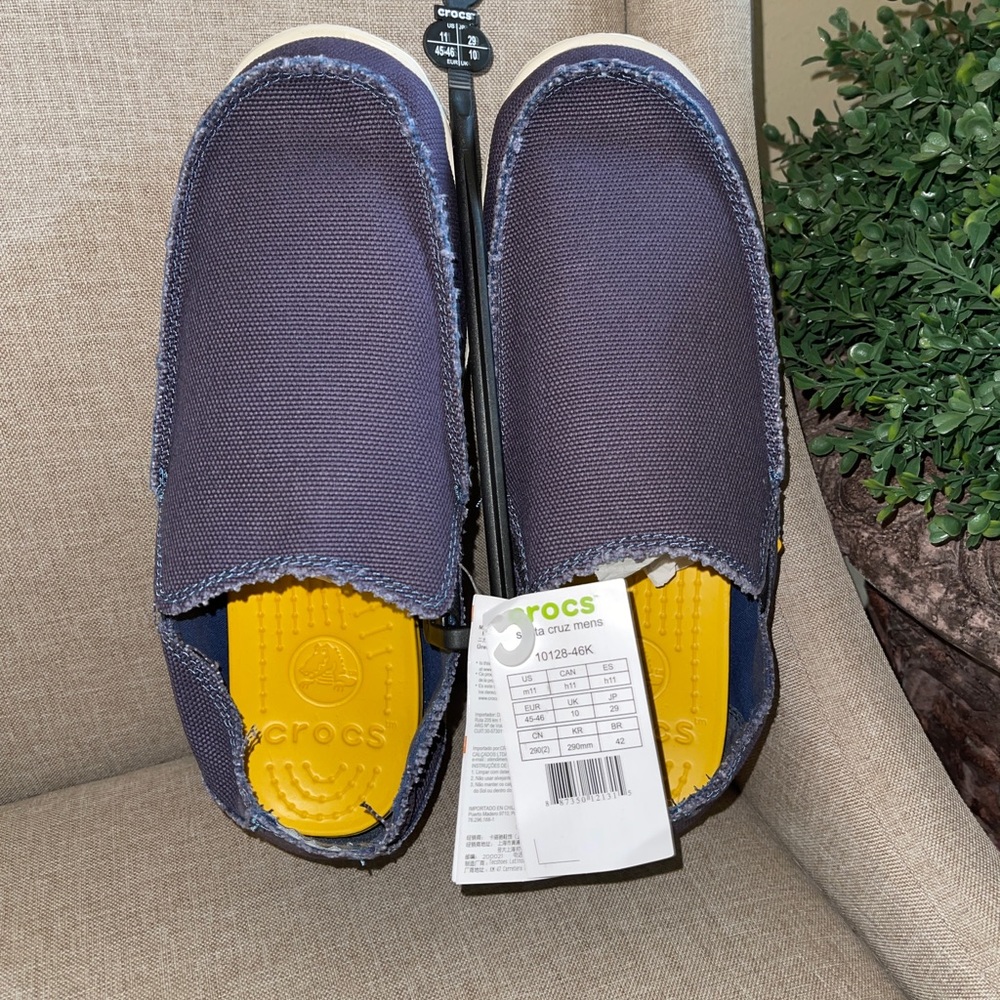 CROCS